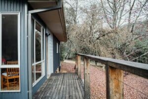 Creative Ideas for Building Modern Outdoor Decks
