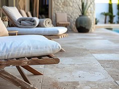 How Travertine Tile Changes the Look of Interior Spaces